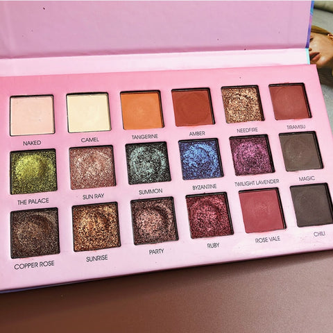 18 Color Beauty Glazed Professional Soft Glam Matte Eyeshadow Glitter Eye Shadow Palette Long Lasting Makeup Eyeshadow Pallete